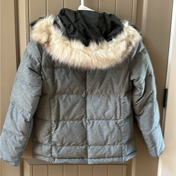 NWT Women’s LL bean Ultrawarm jacket - Picture 2 of 3